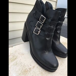 Jonak Black leather boots